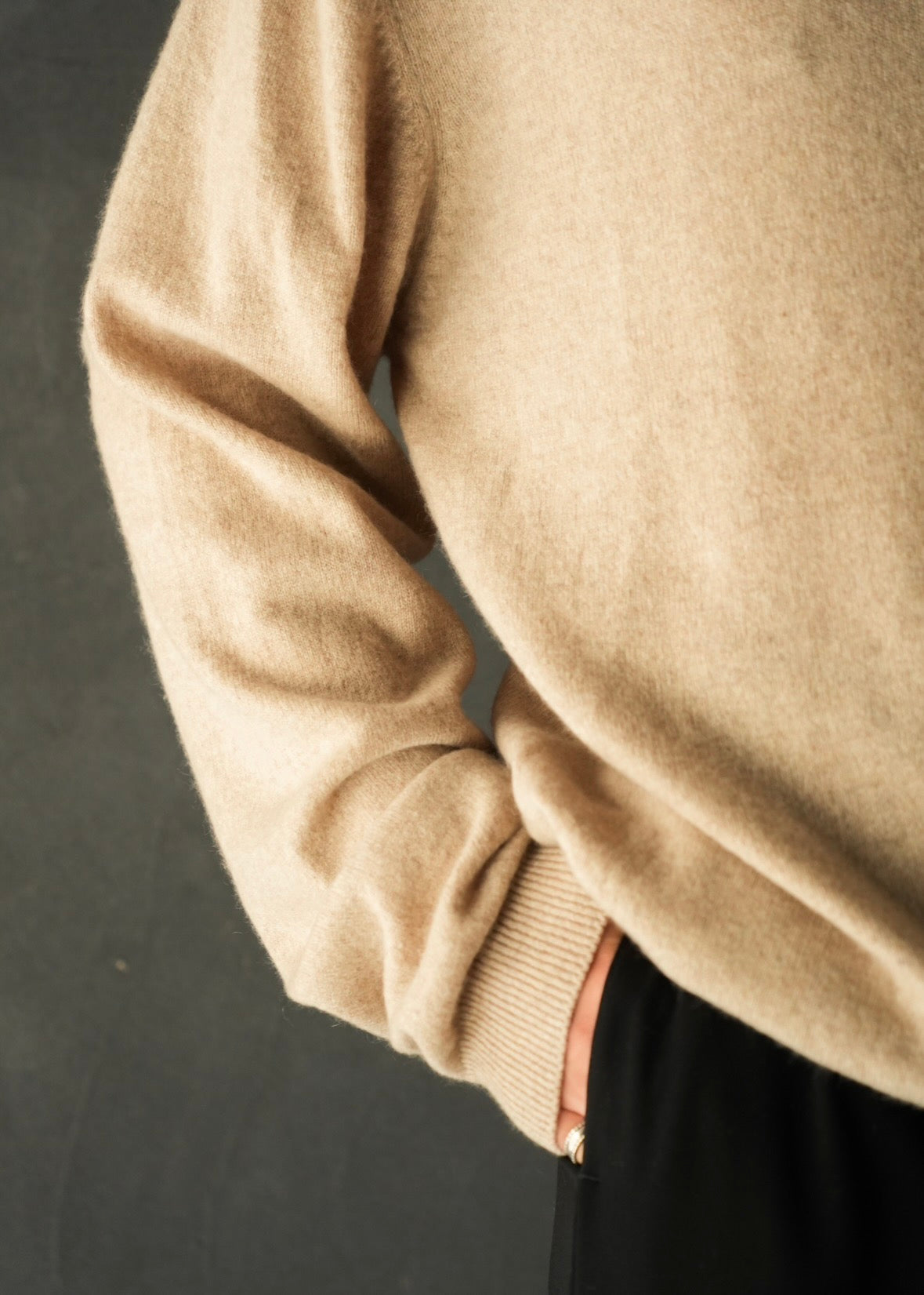 V neck cashmere knit