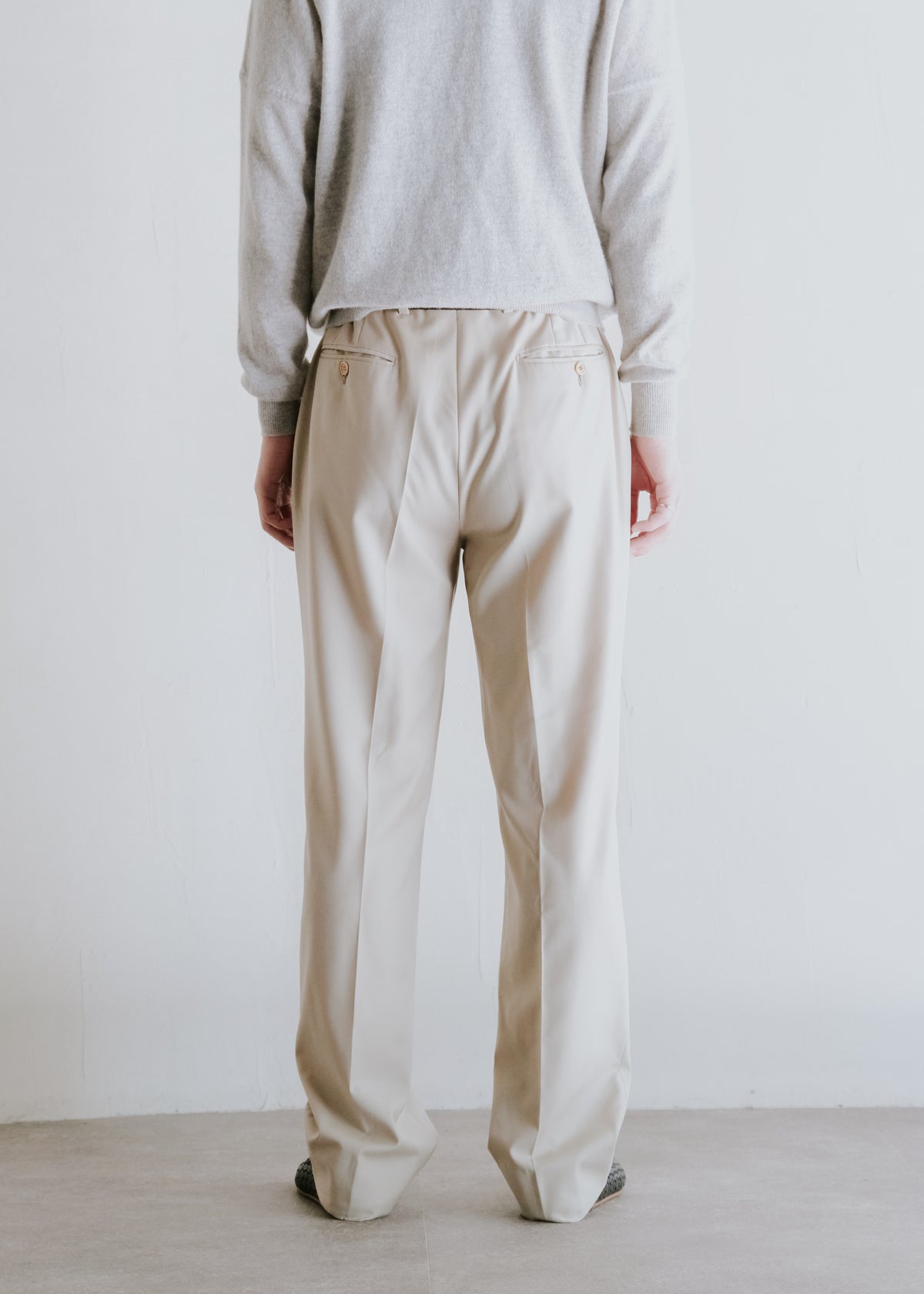 00's ADER Sartoria 1978 by Loro piana Super 120's wool two tucked relaxing tapered slacks