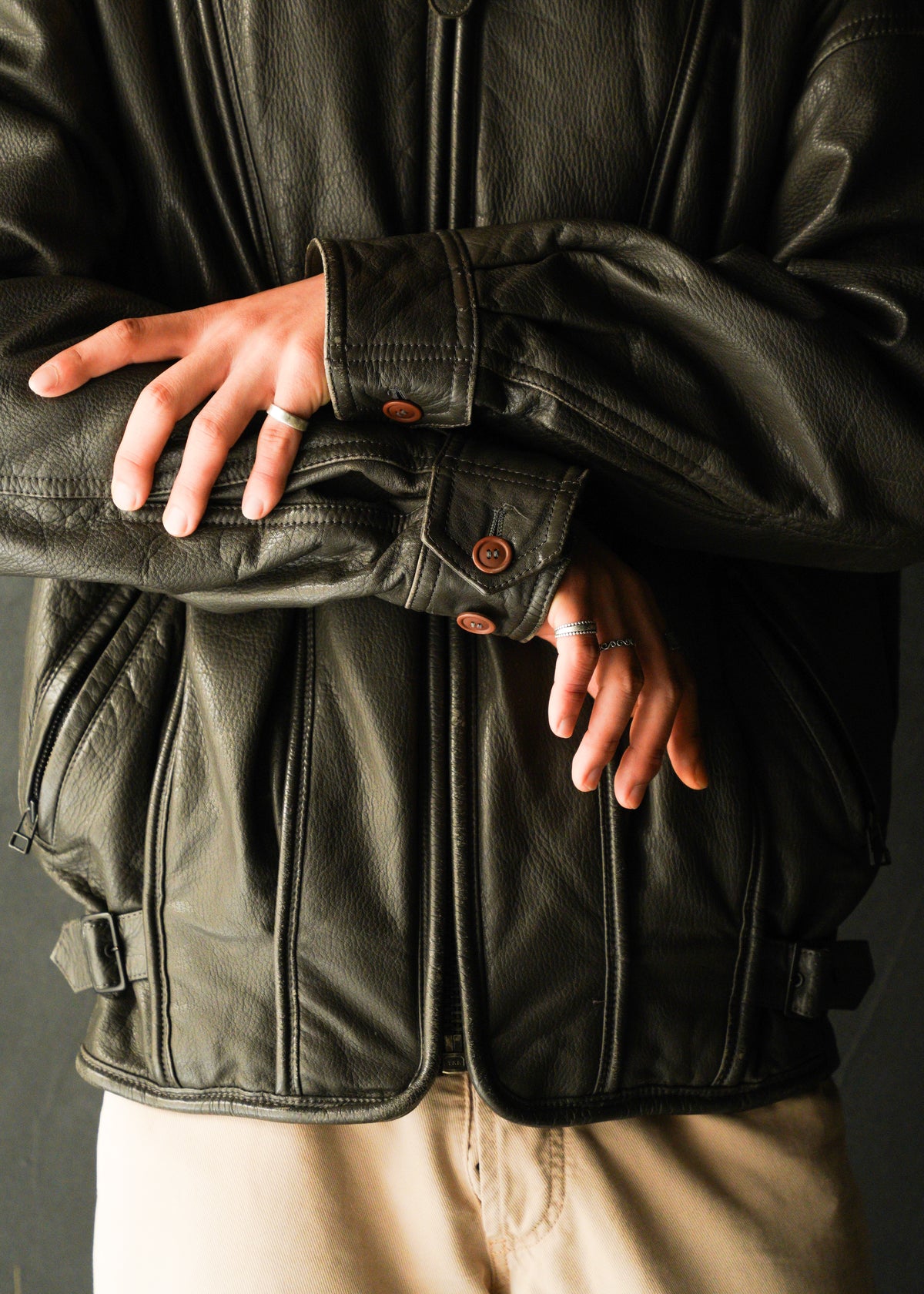 ISSEY MIYAKE 82AWzip up cow leather jacket