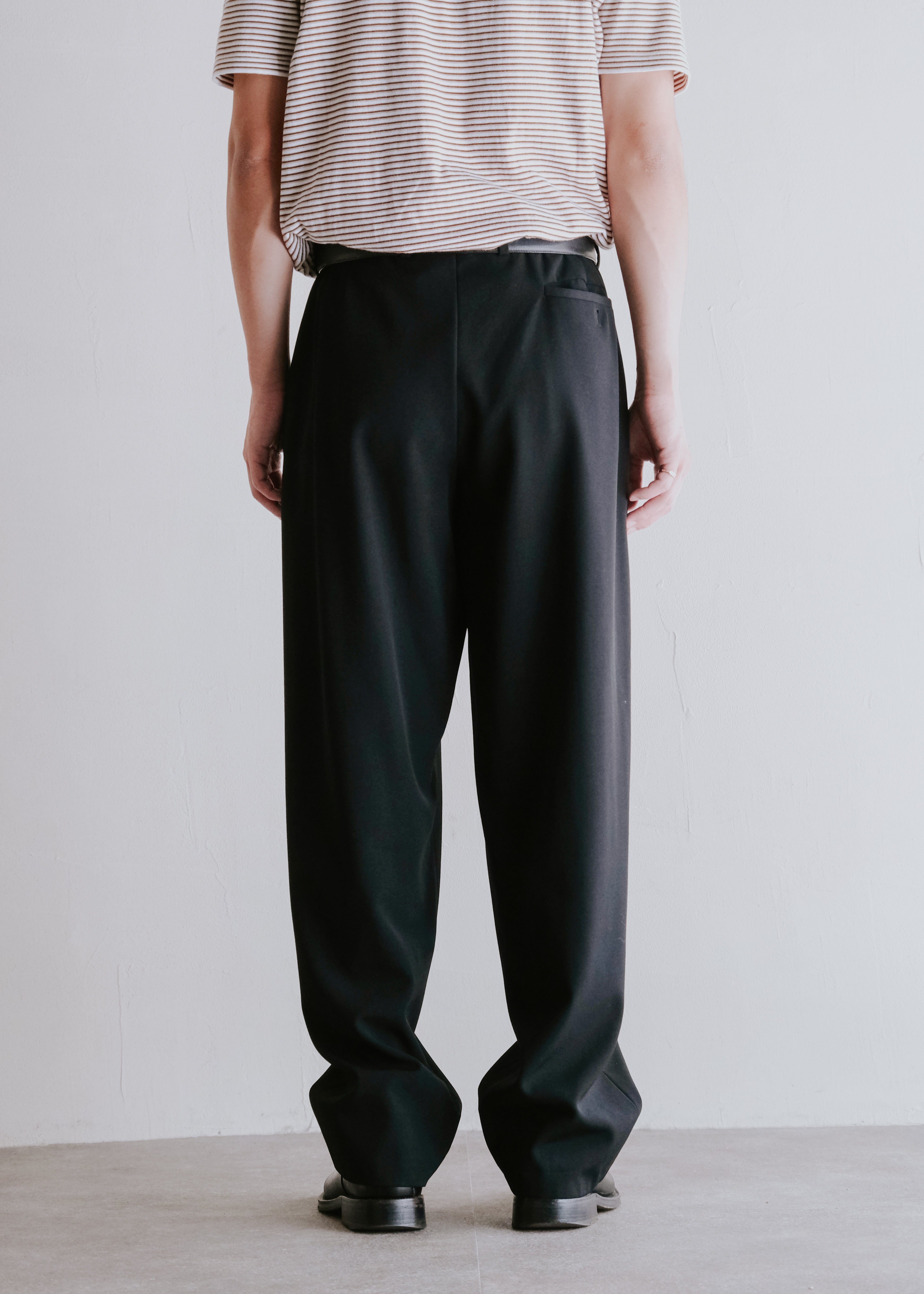 90-00's GIORGIO ARMANI center seam pure wool wide trousers
