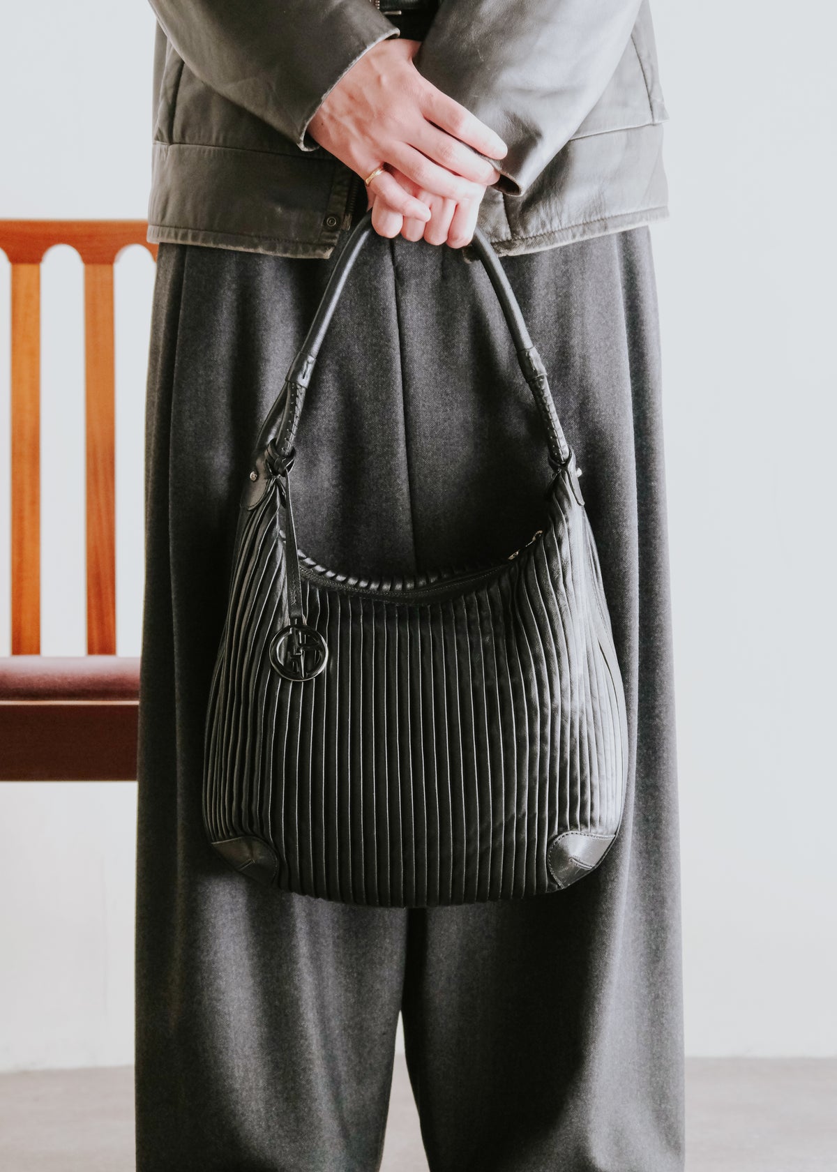 00-10's GIORGIO ARMANI pleats lamb leather one shoulder bag