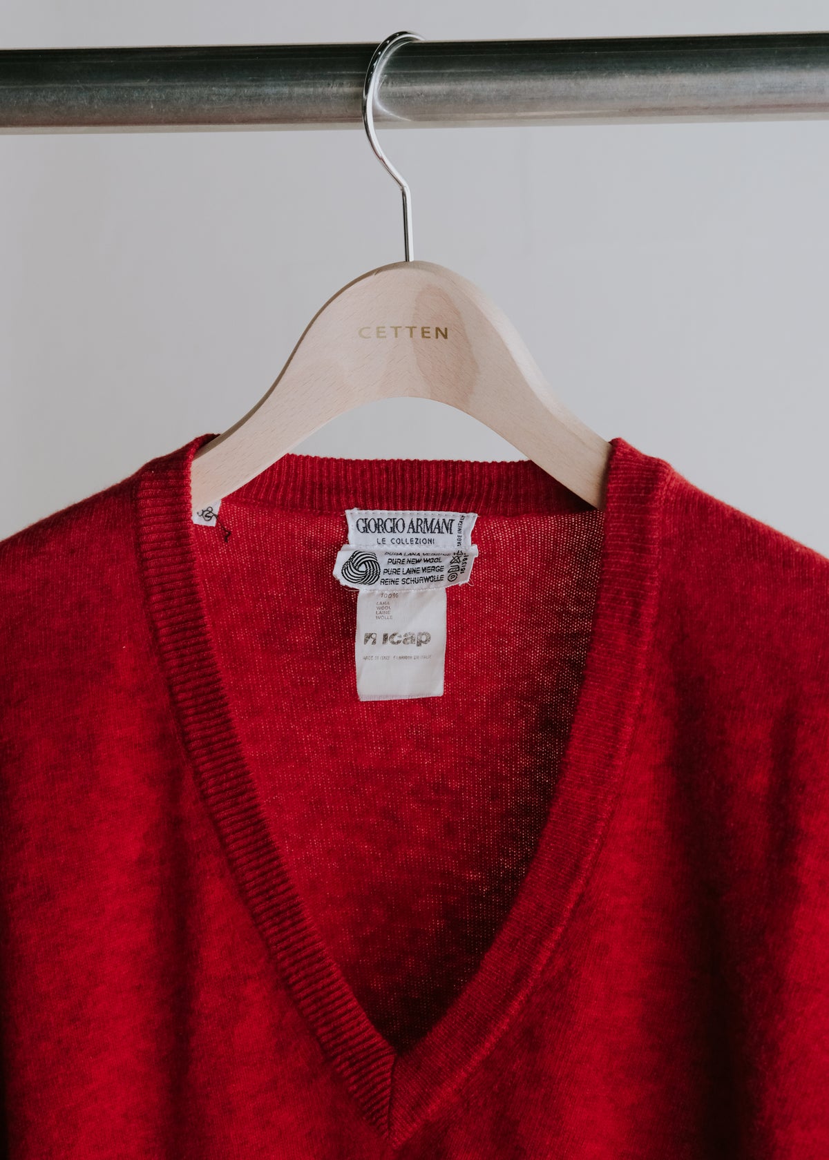 80-90's GIORGIO ARMANI pure new wool V neck knit