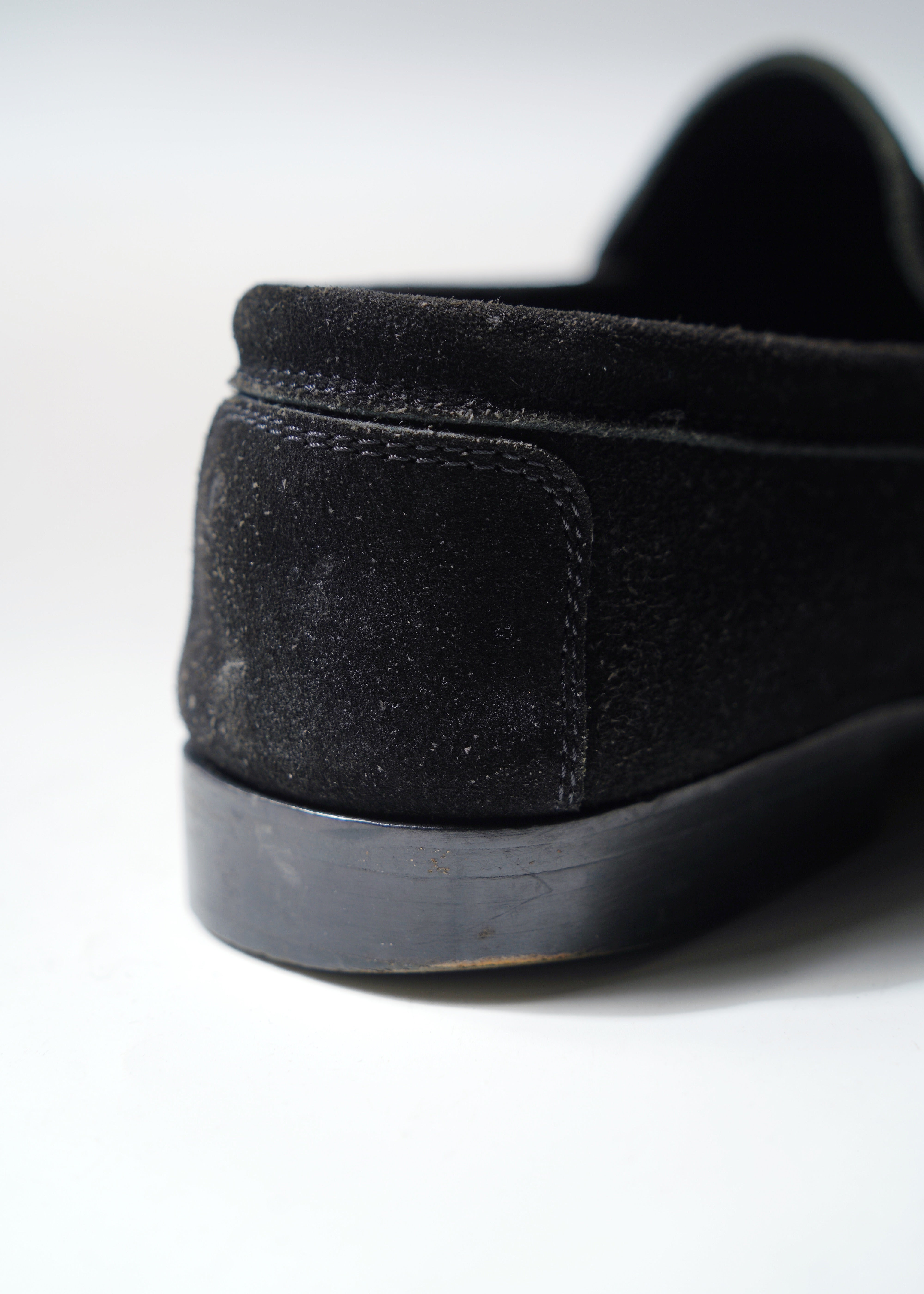 00's GUCCI horse bit suède square toe loafer