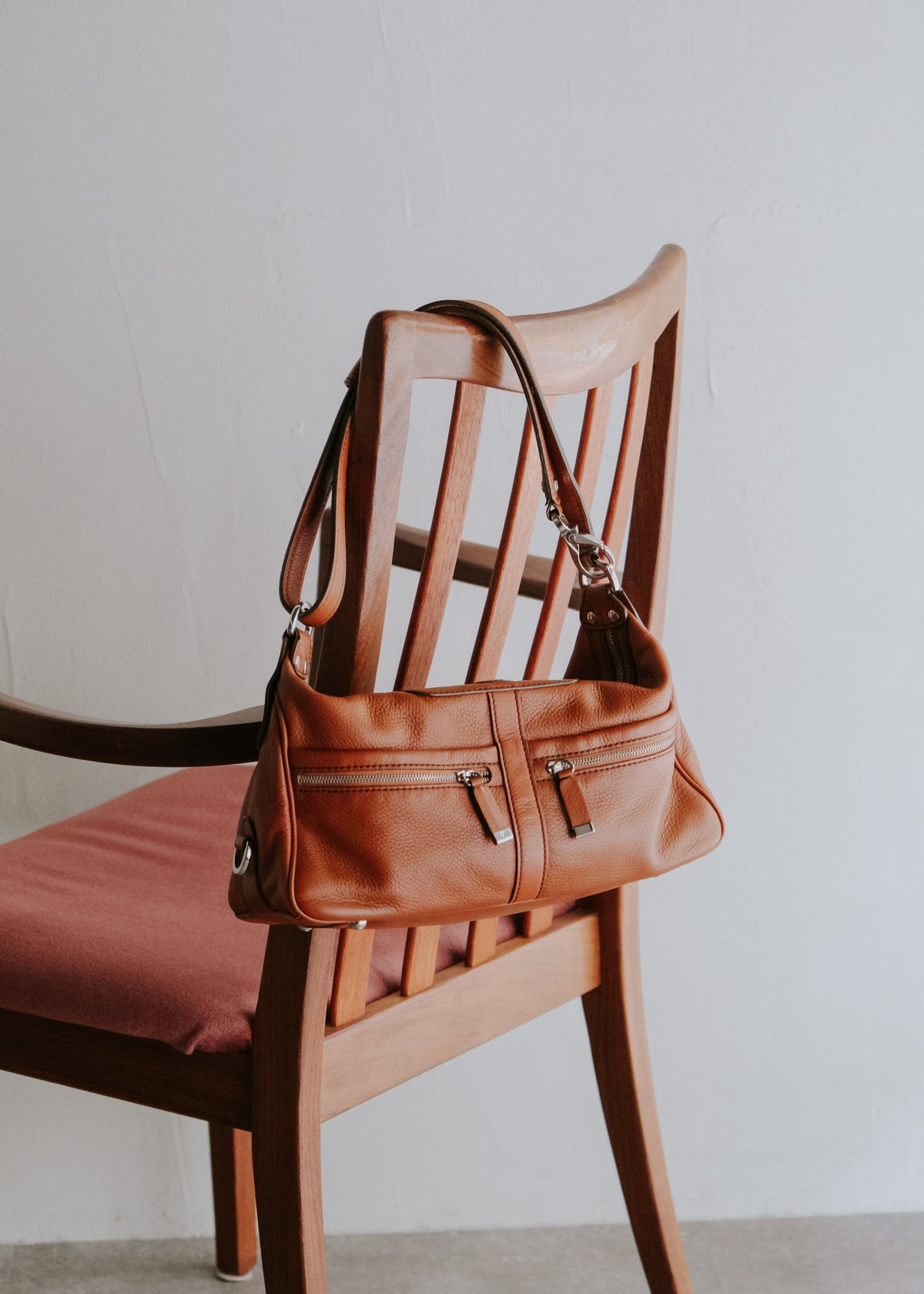 90-00's TOD'S multiple pocket leather shoulder bag