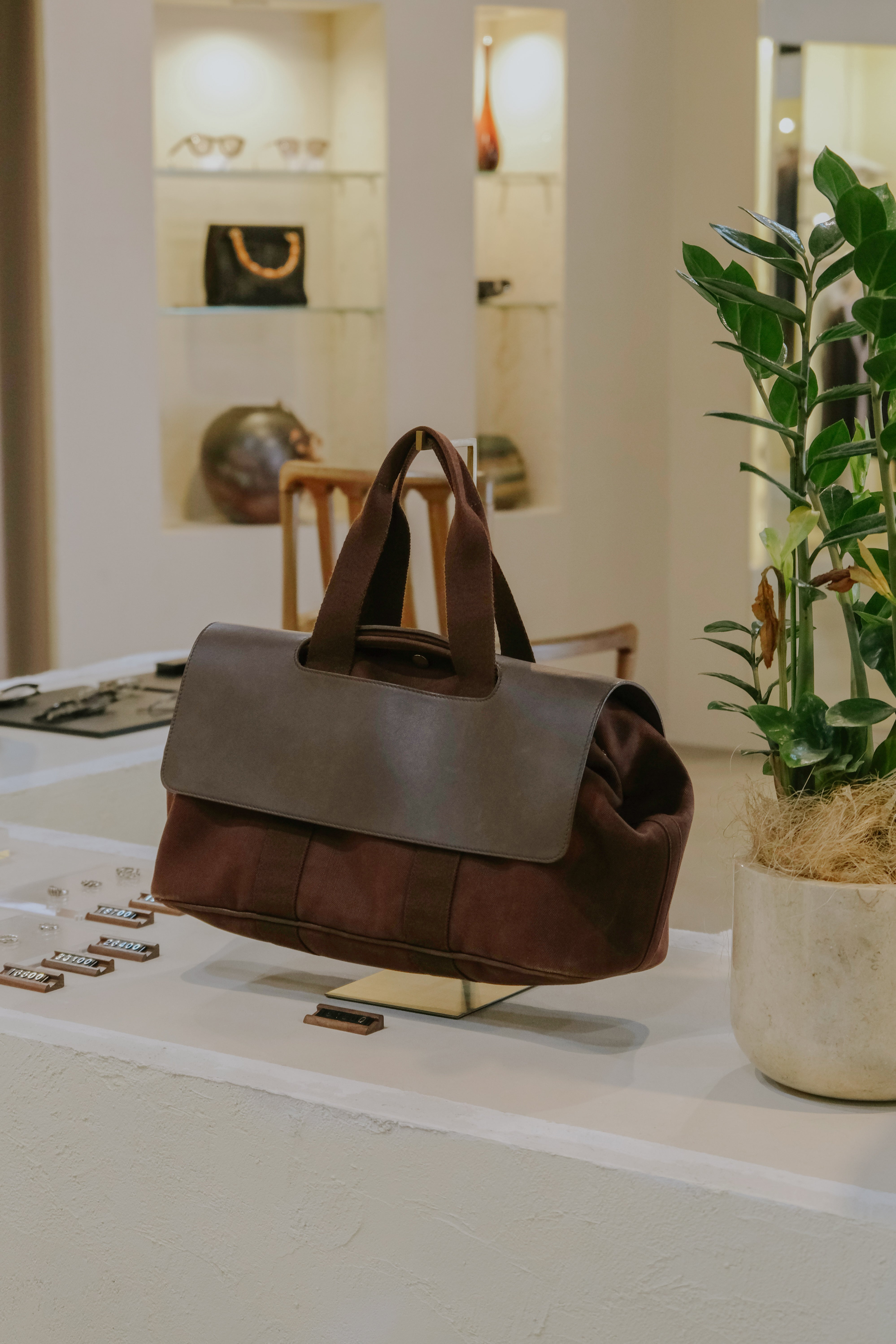 00's HERMÈS valparaiso MM leather flap canvas hand bag