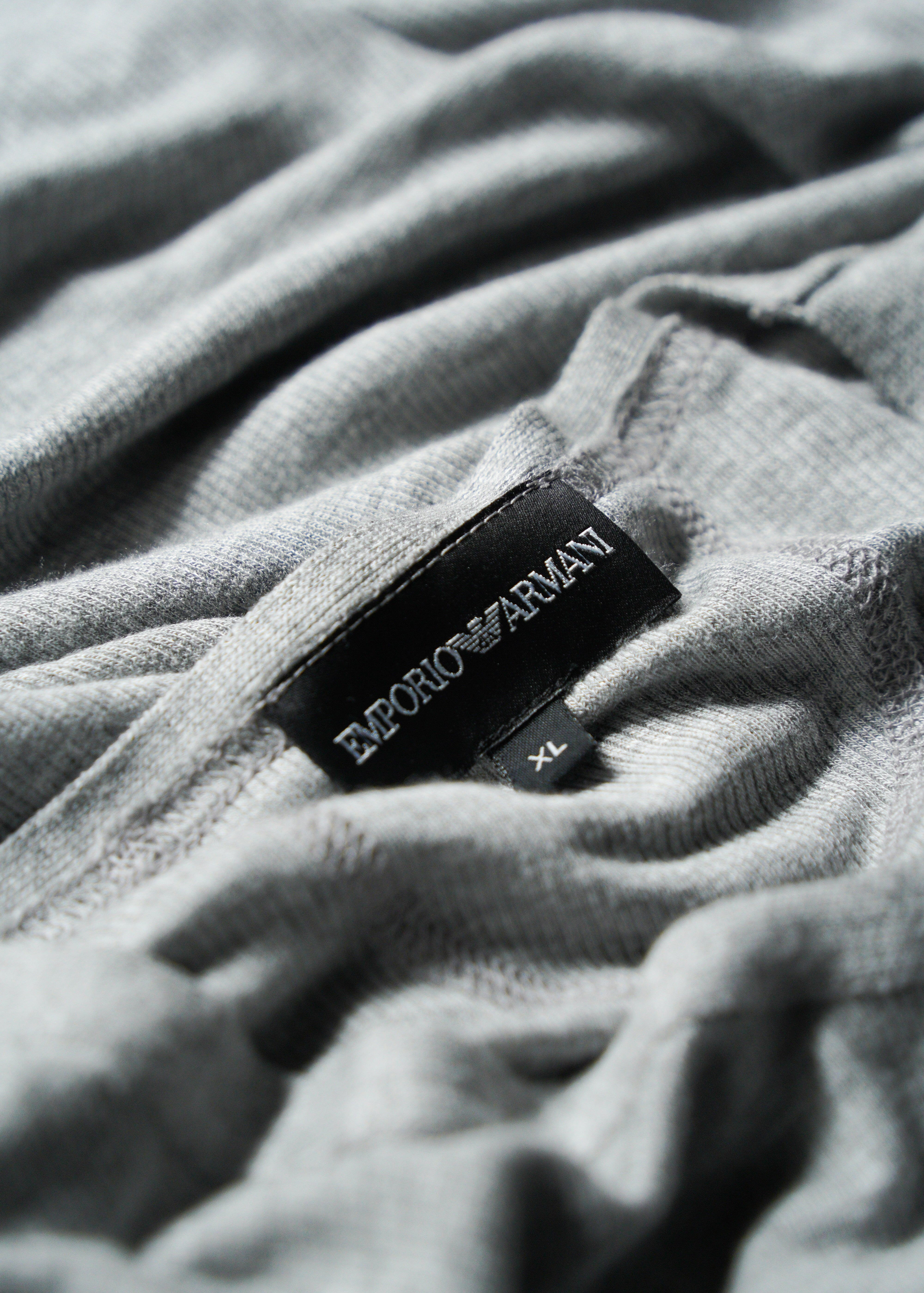 EMPORIO ARMANI 2011SS crew neck long sleeve cut sew