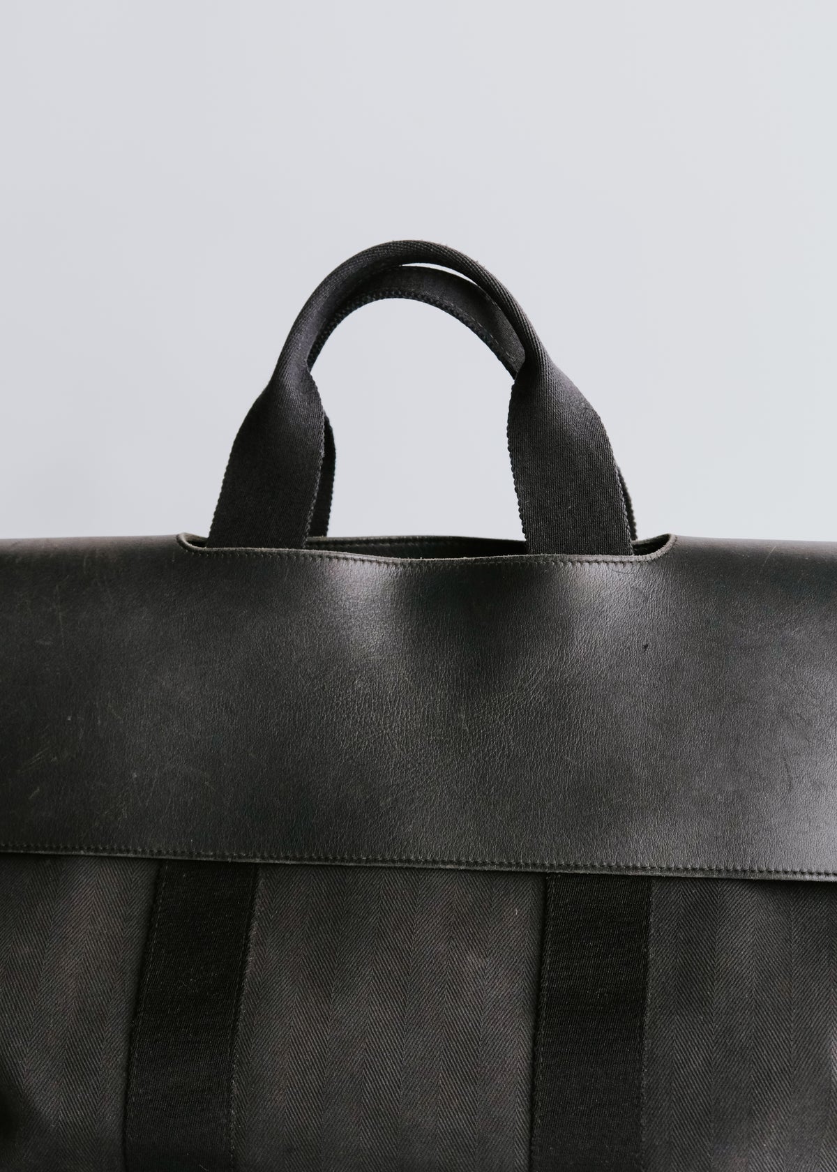 HERMÈS valparaiso MM leather flap canvas hand bag