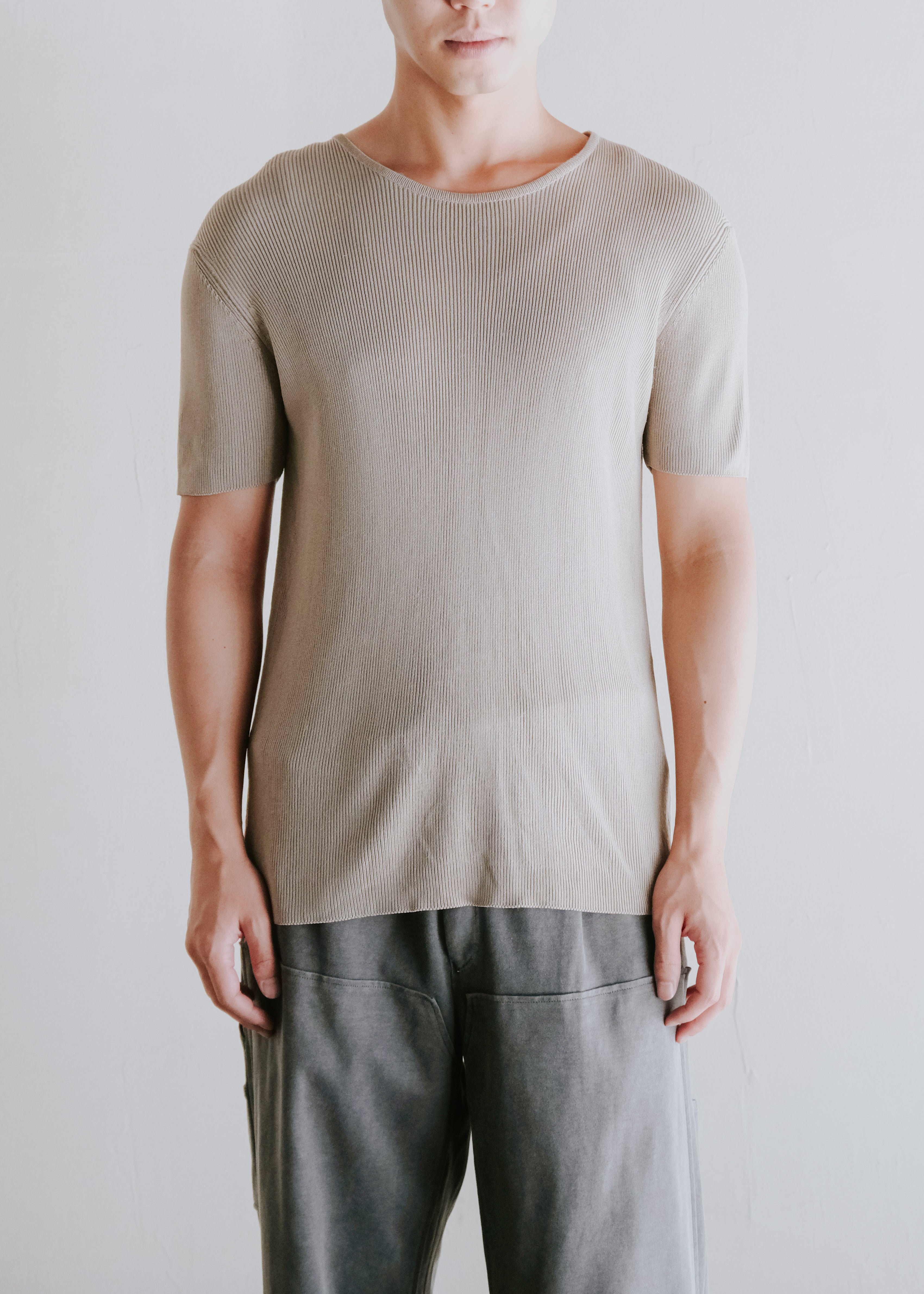 Fine gauge knit S/S tee shirt