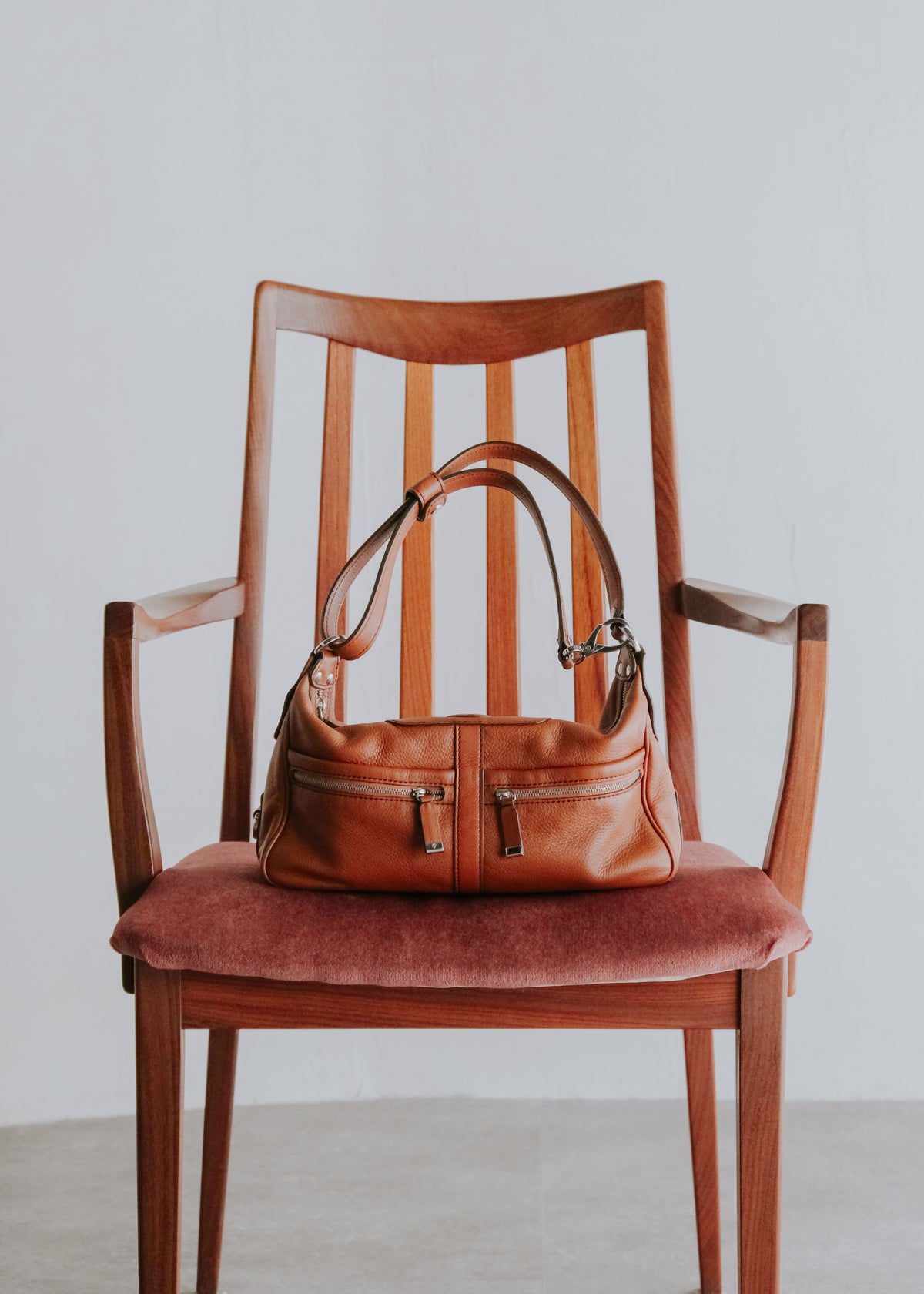 90-00's TOD'S multiple pocket leather shoulder bag