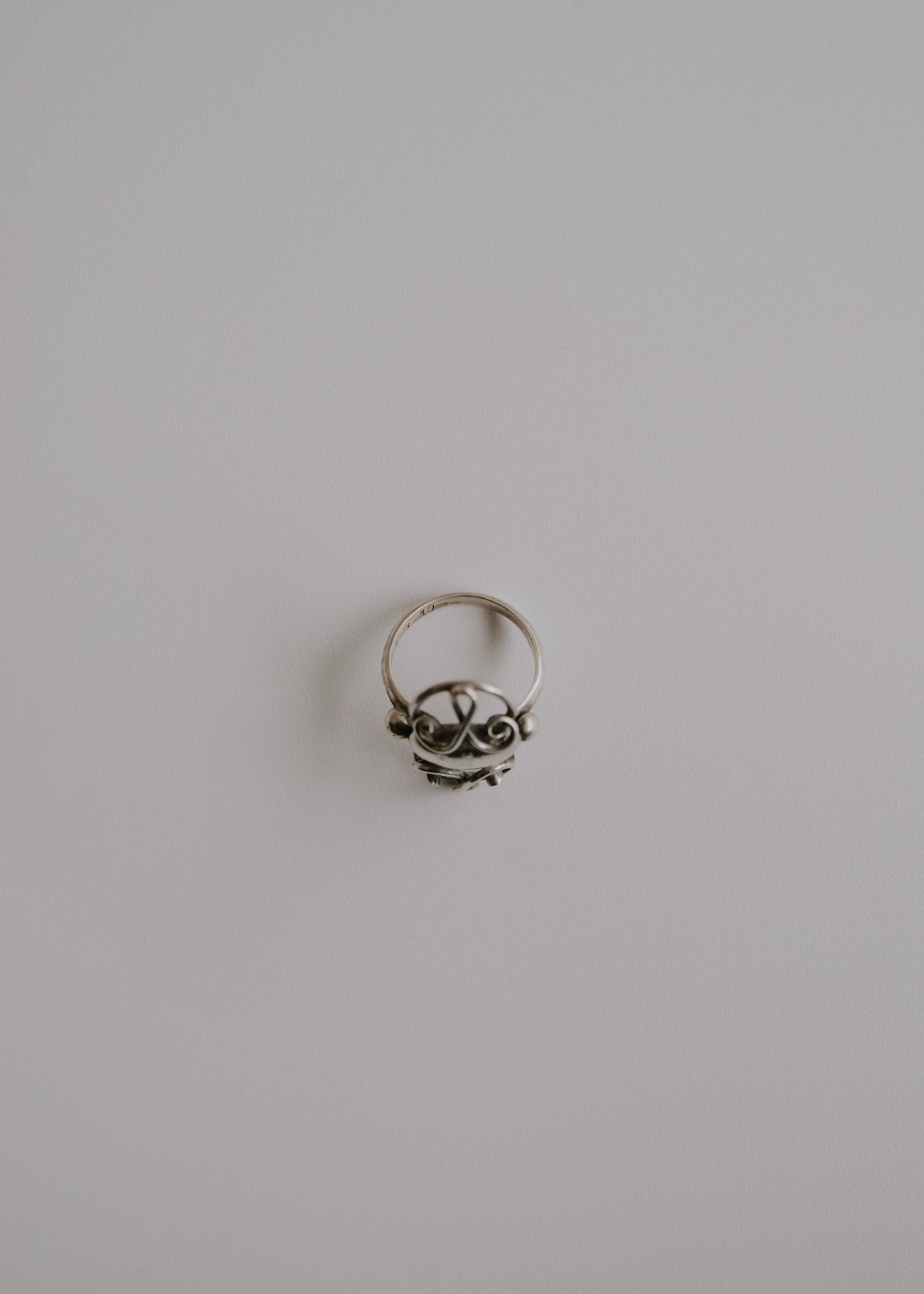 10's Denmark antique symmetrical volute ring