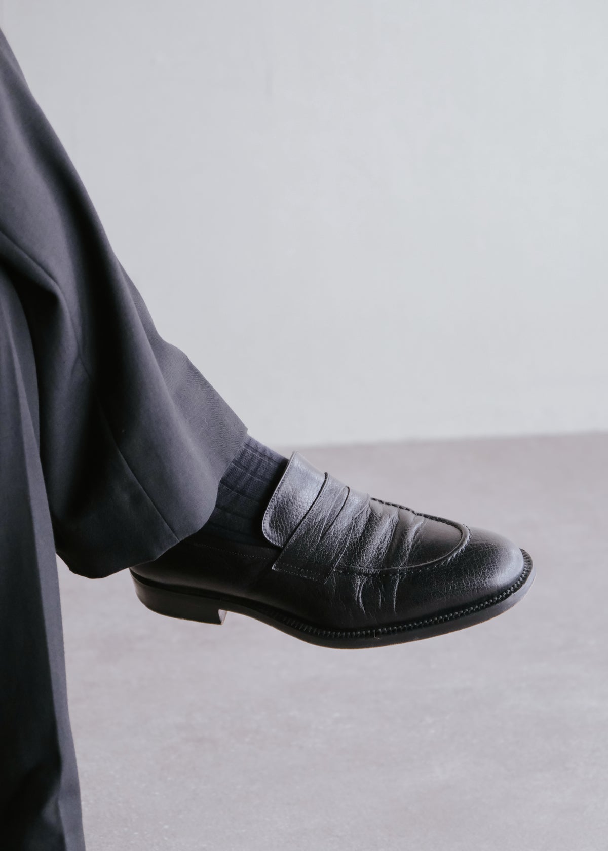 90-00's GIORGIO ARMANI round toe leather penny loafers